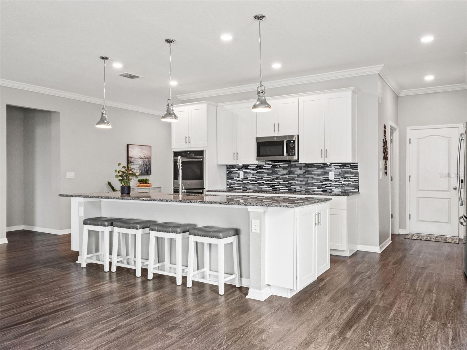 8232 OLIVE BROOK DR