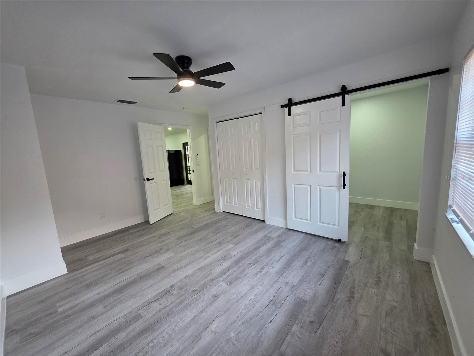 5044 ROANOKE DR