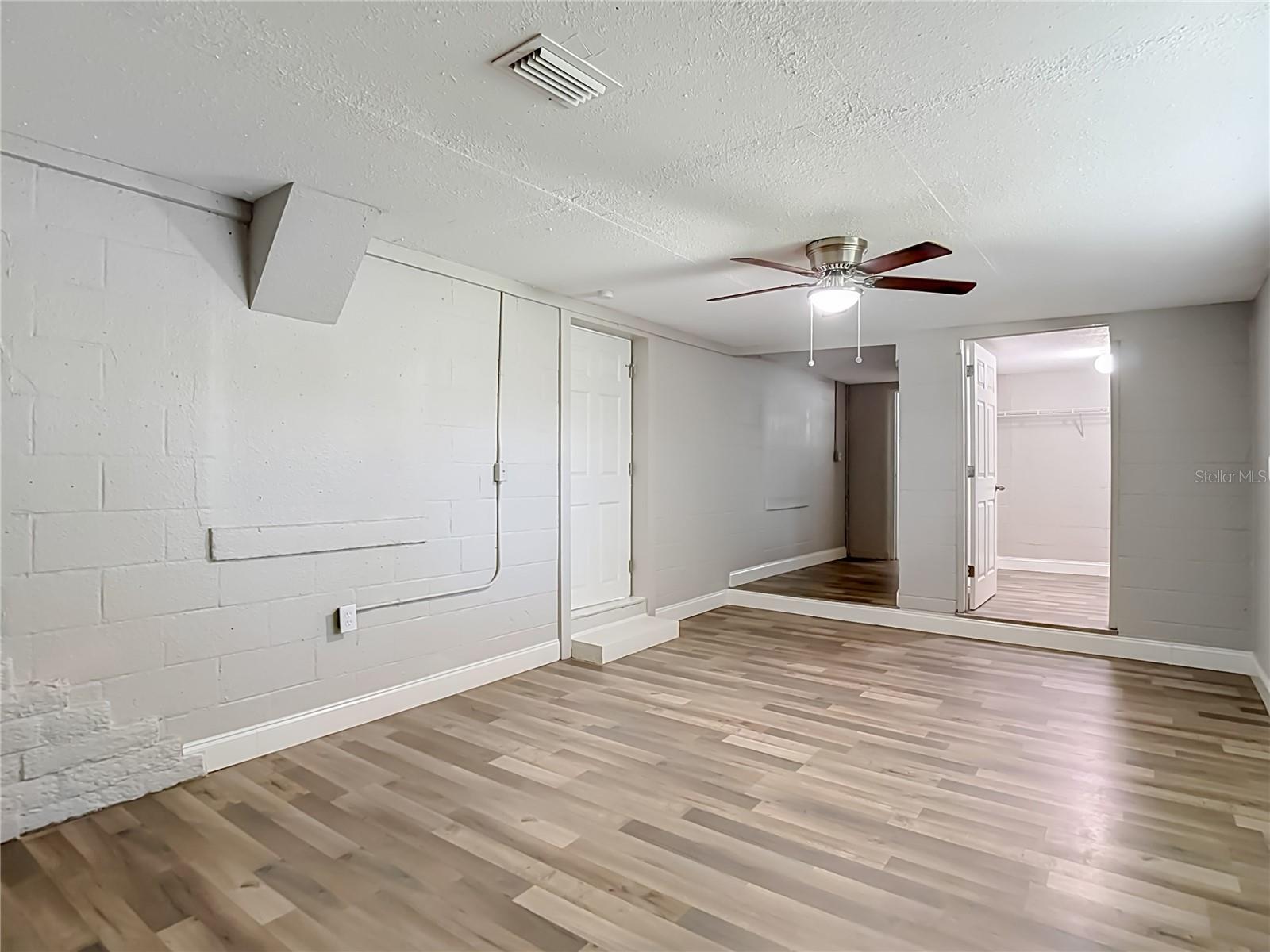 14402 13TH ST