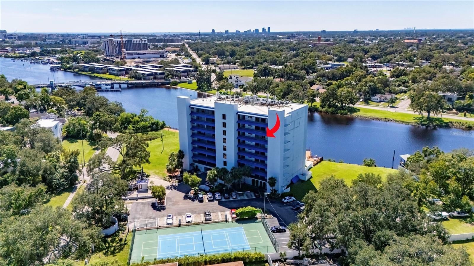 2780 N RIVERSIDE DR #601