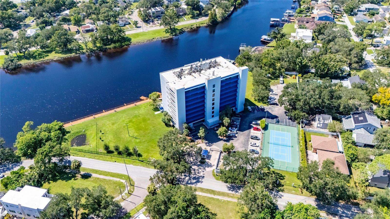 2780 N RIVERSIDE DR #601