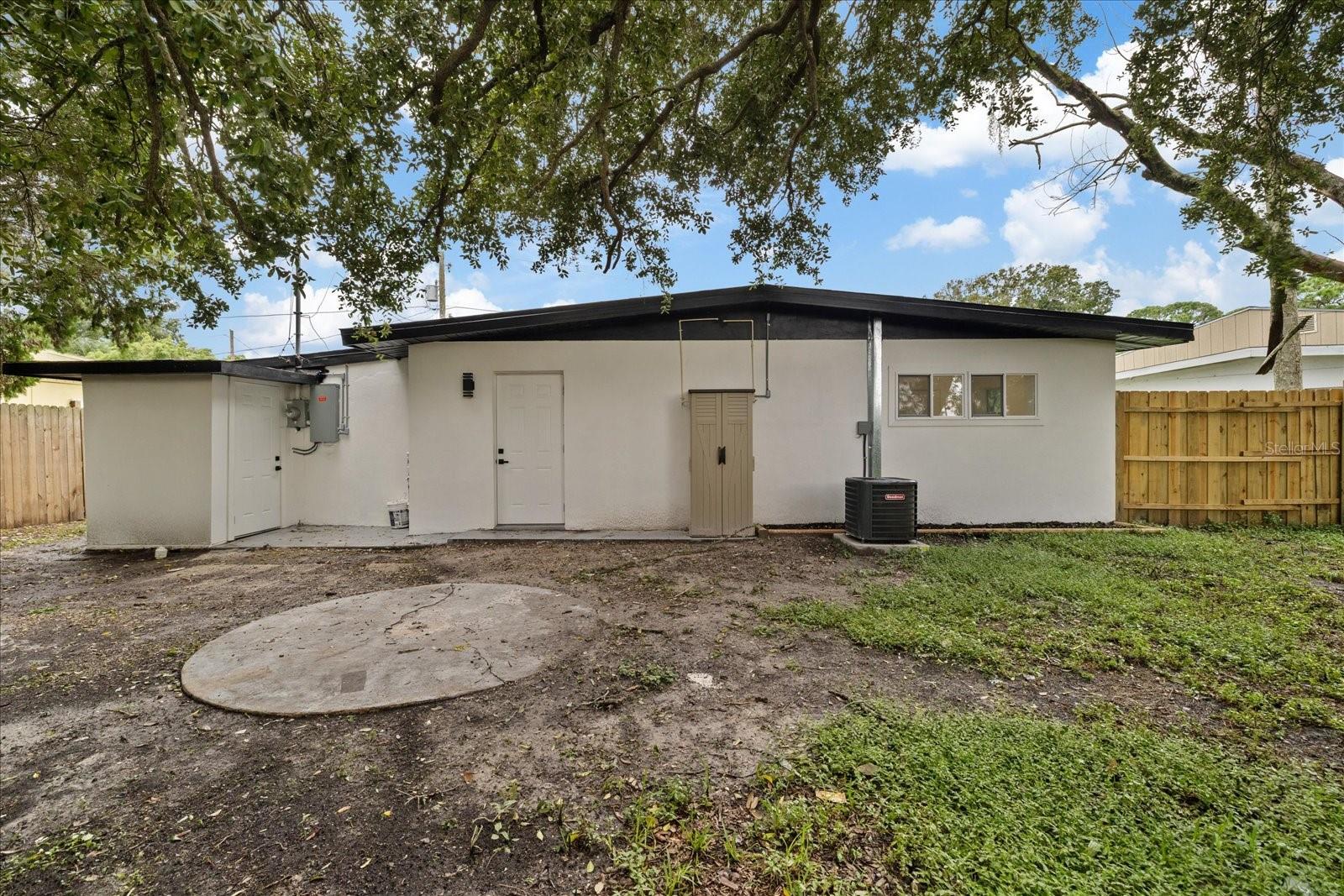 7361 ROYAL PALM DR