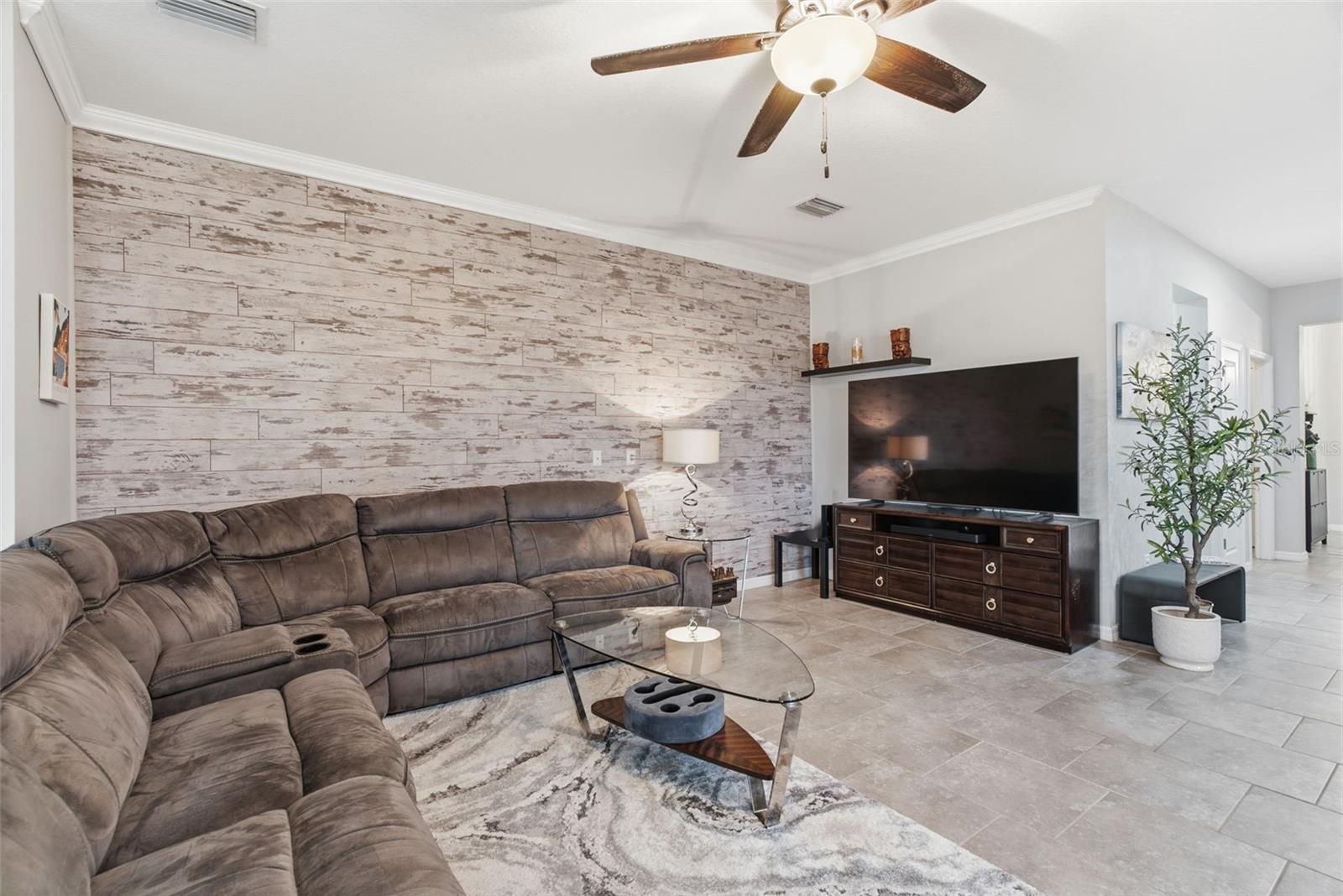 6414 TRITON LN