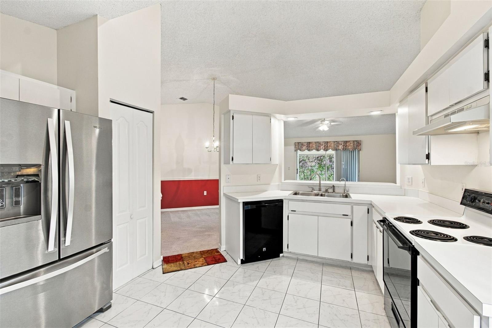 610 LAKEMONT DR