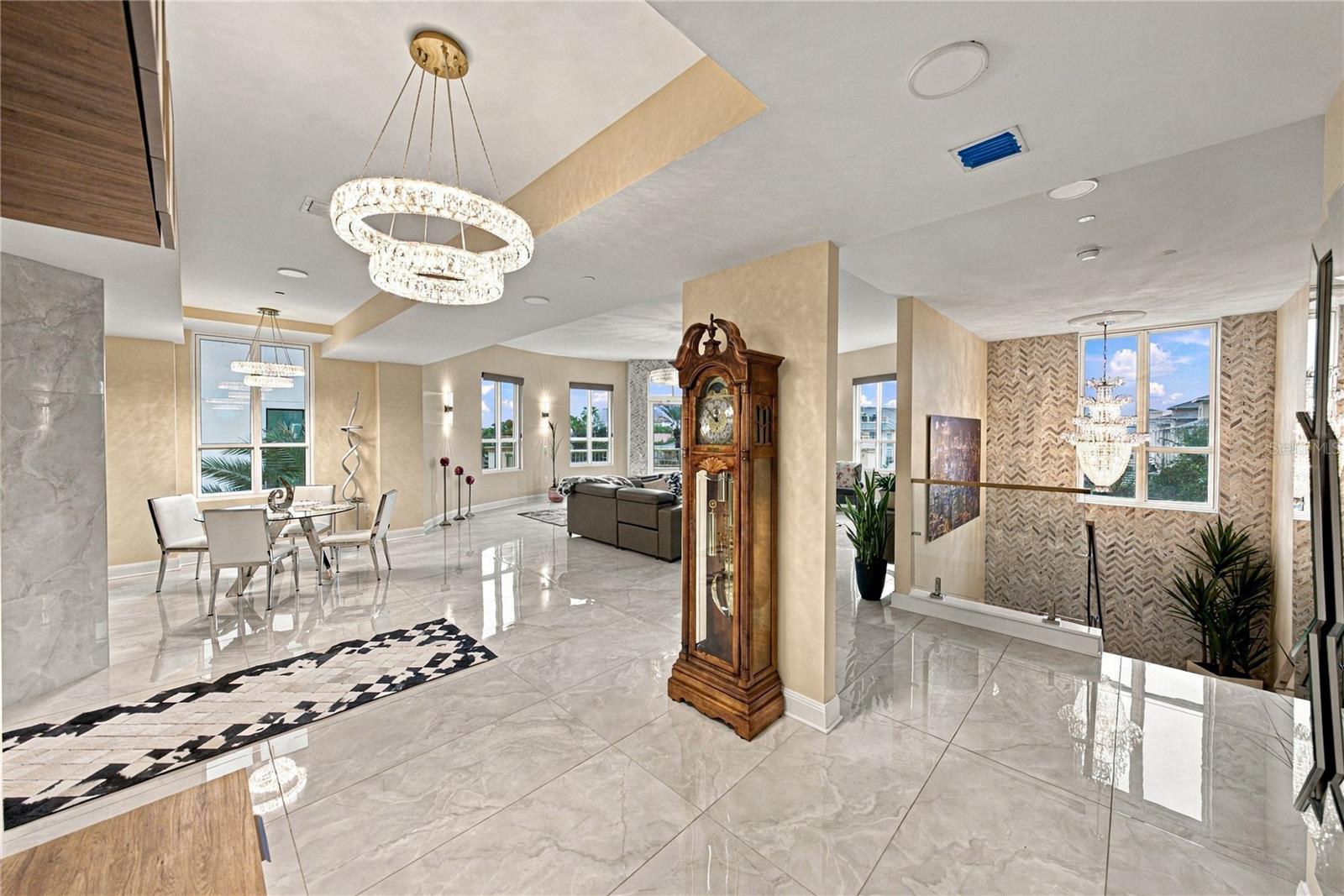 450 KNIGHTS RUN AVE #405