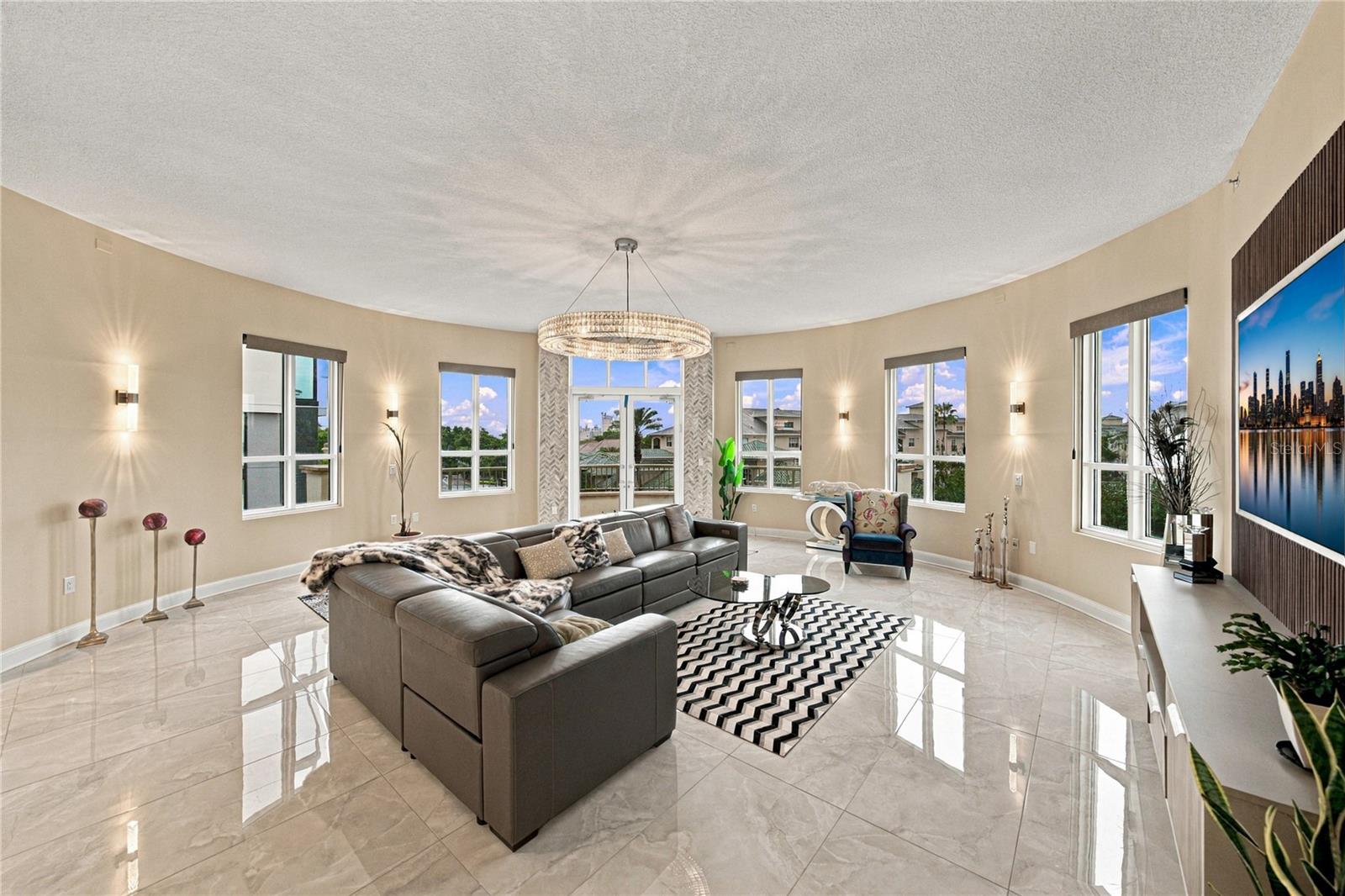 450 KNIGHTS RUN AVE #405