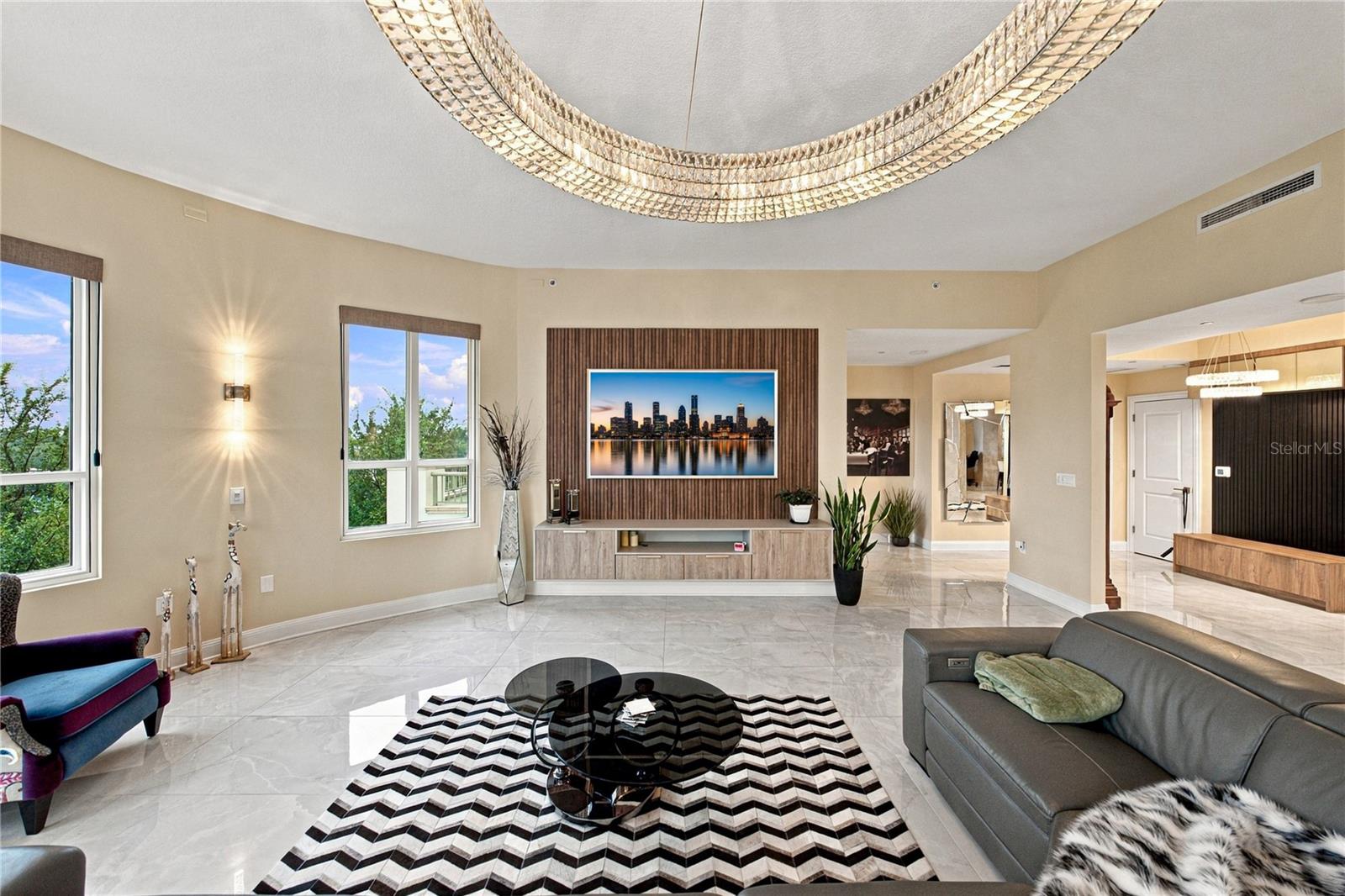 450 KNIGHTS RUN AVE #405