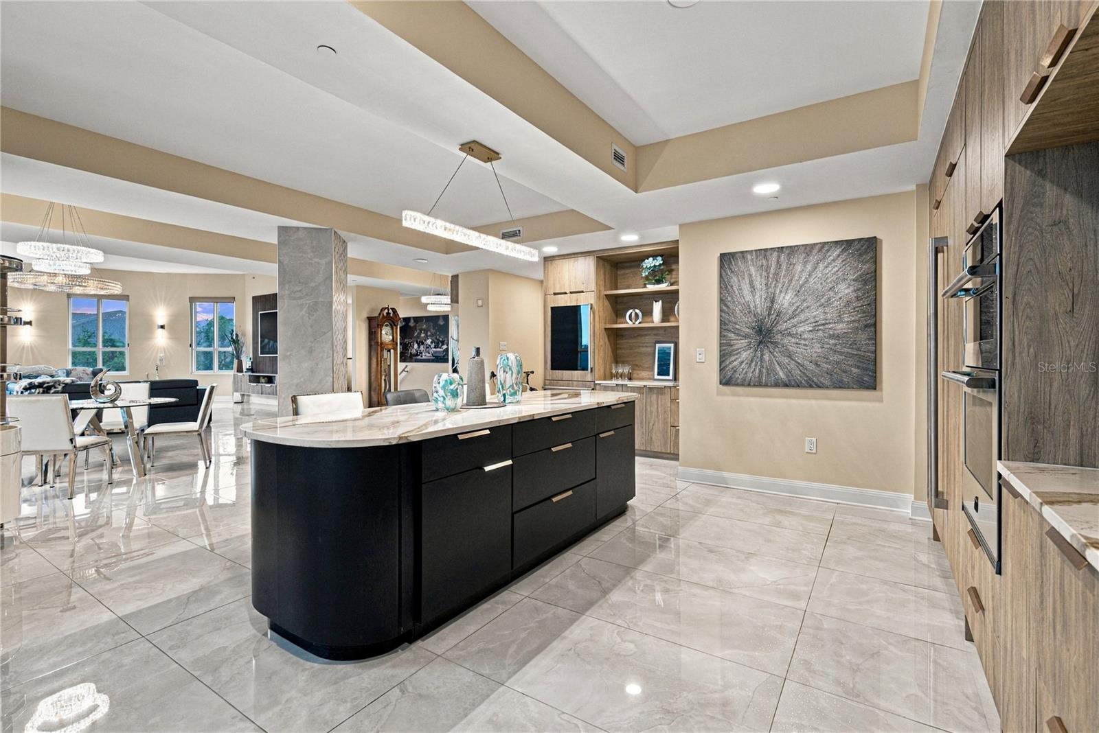 450 KNIGHTS RUN AVE #405