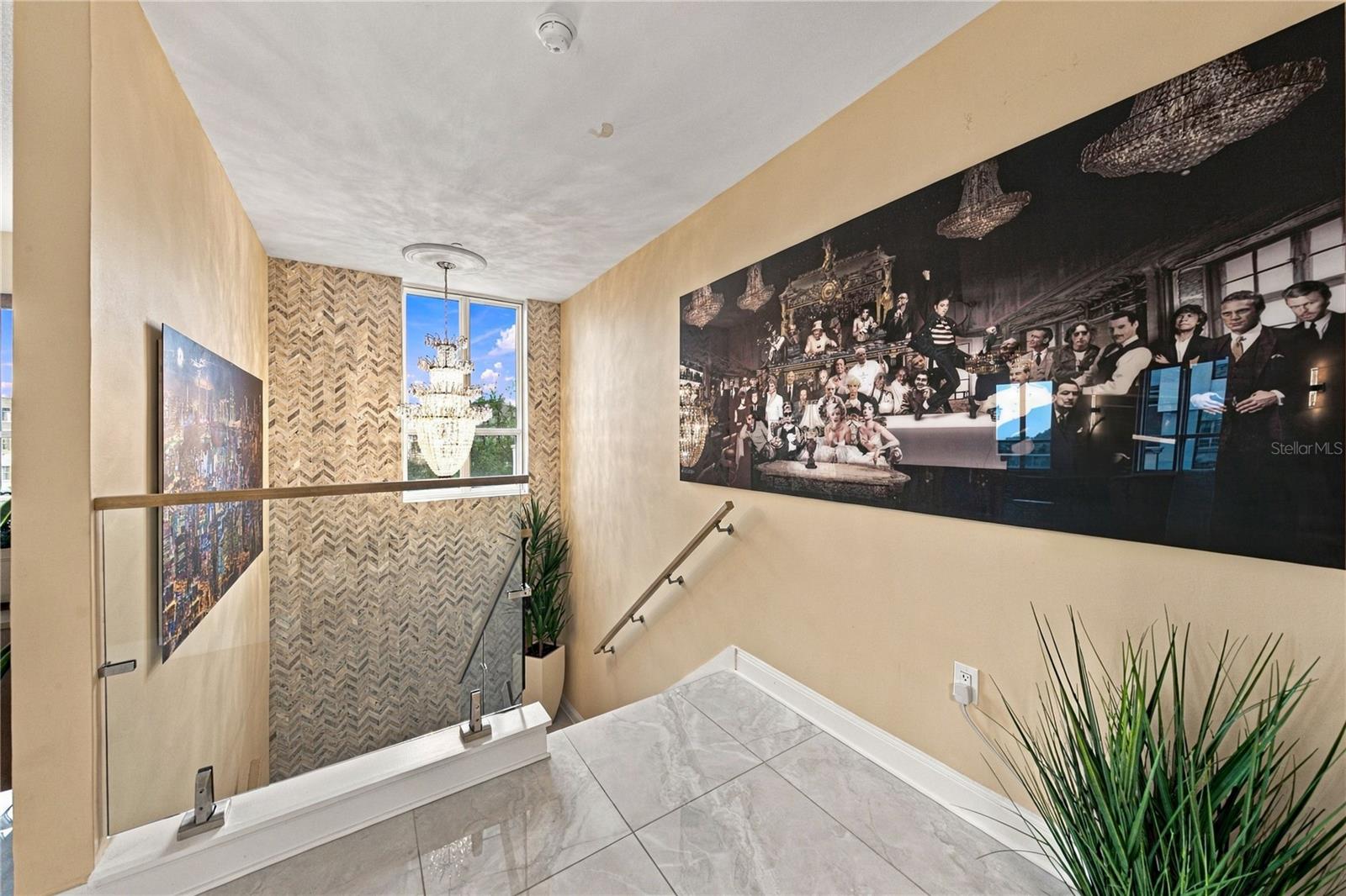 450 KNIGHTS RUN AVE #405