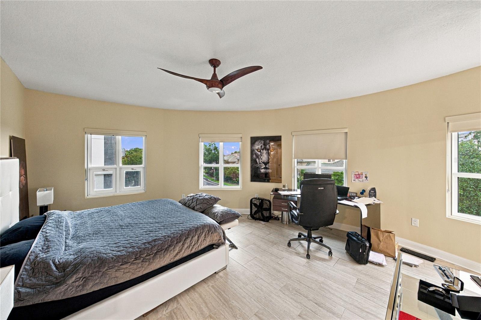 450 KNIGHTS RUN AVE #405