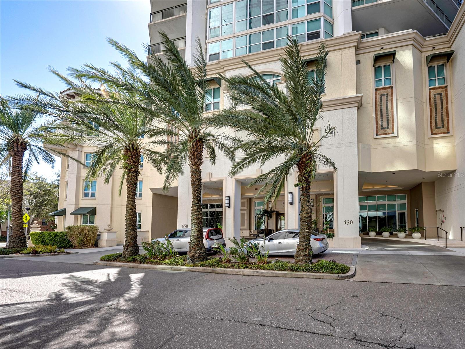450 KNIGHTS RUN AVE #405