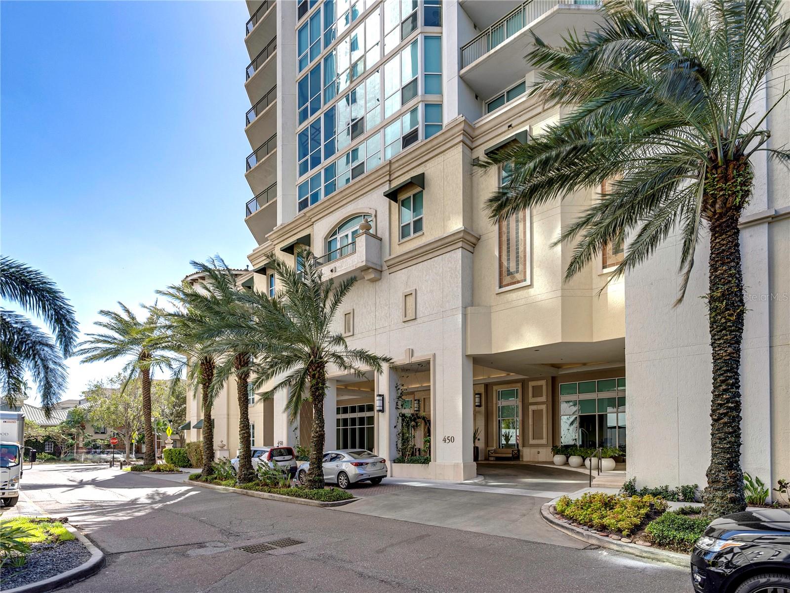 450 KNIGHTS RUN AVE #405