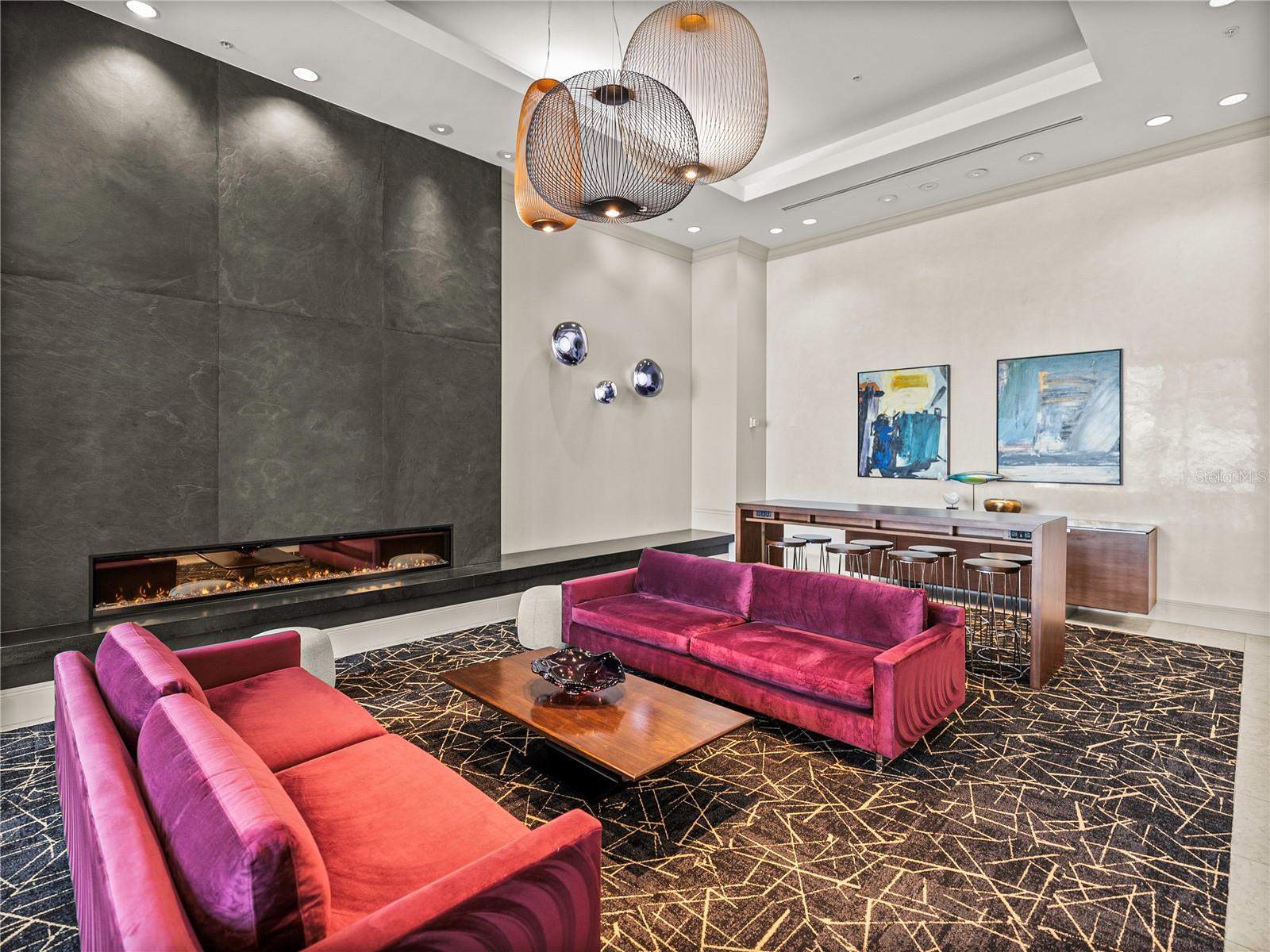 450 KNIGHTS RUN AVE #405