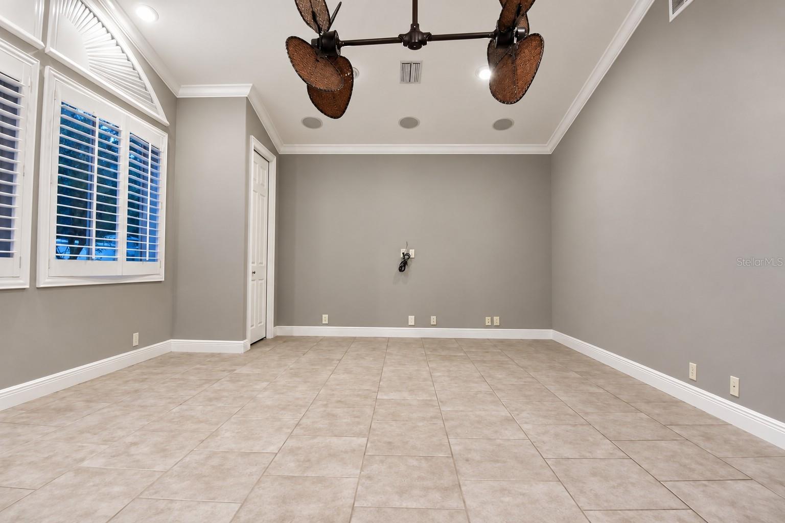 918 SHOALS LANDING DR
