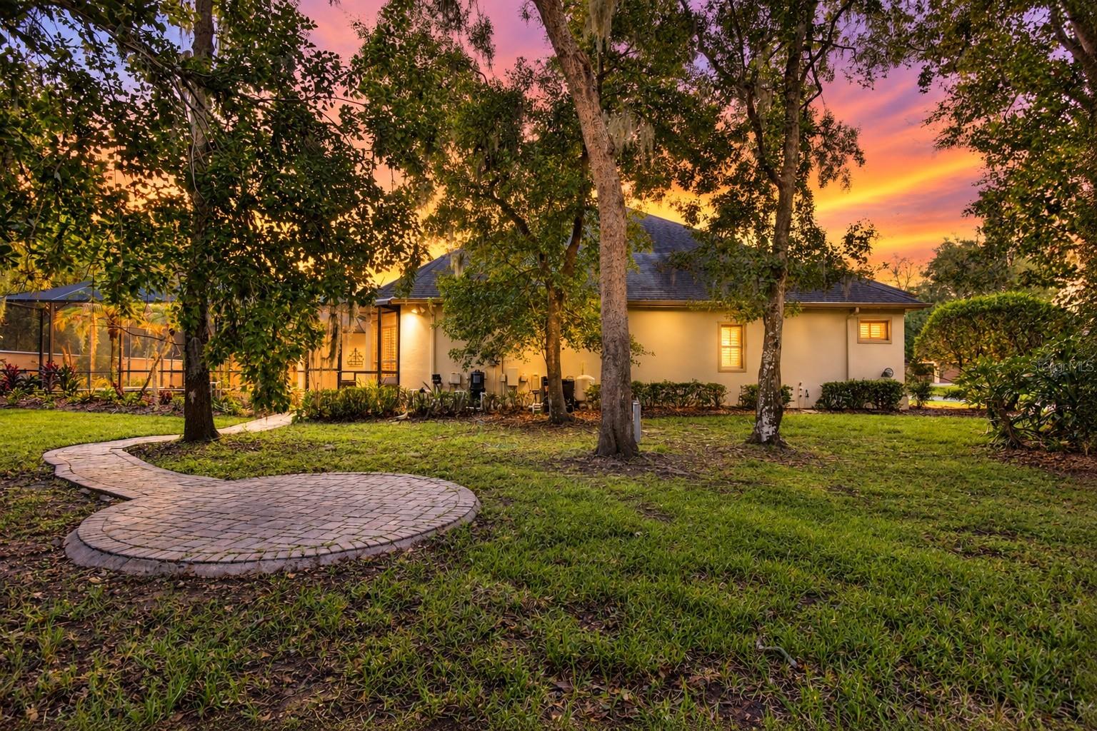 918 SHOALS LANDING DR