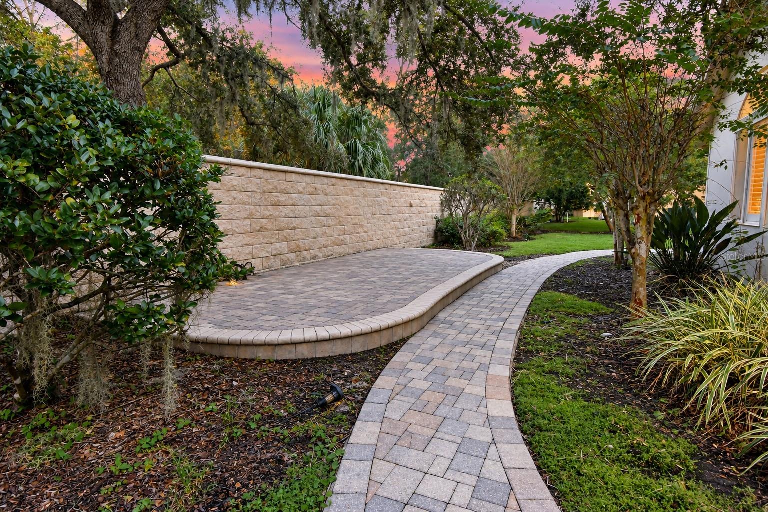918 SHOALS LANDING DR