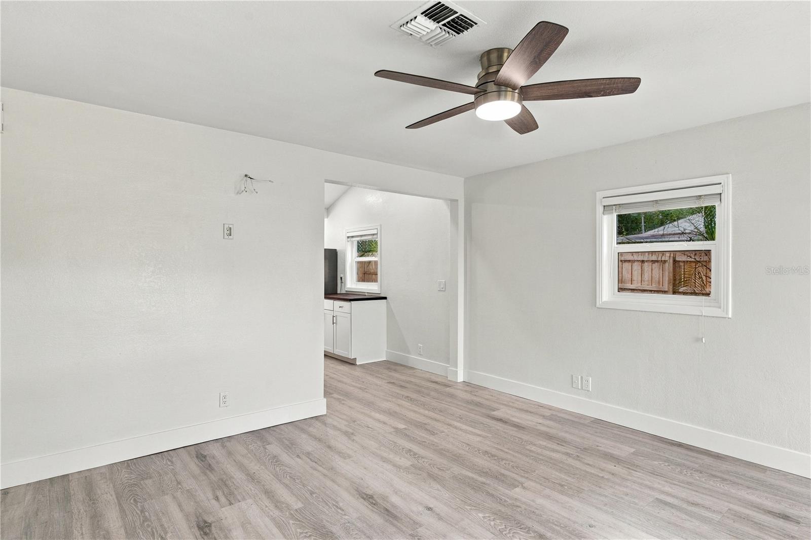 39 HAMILTON HEATH DR