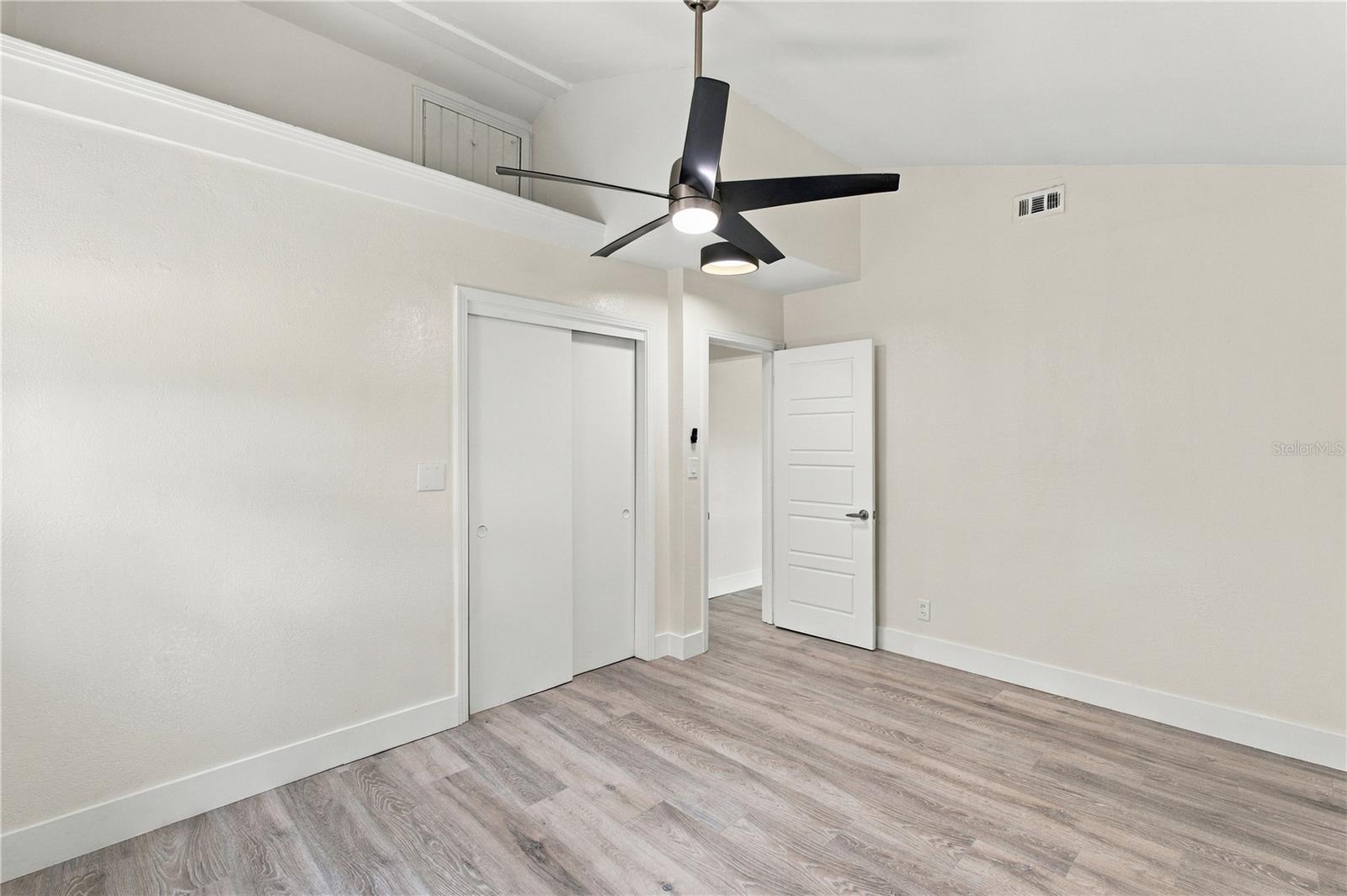 39 HAMILTON HEATH DR