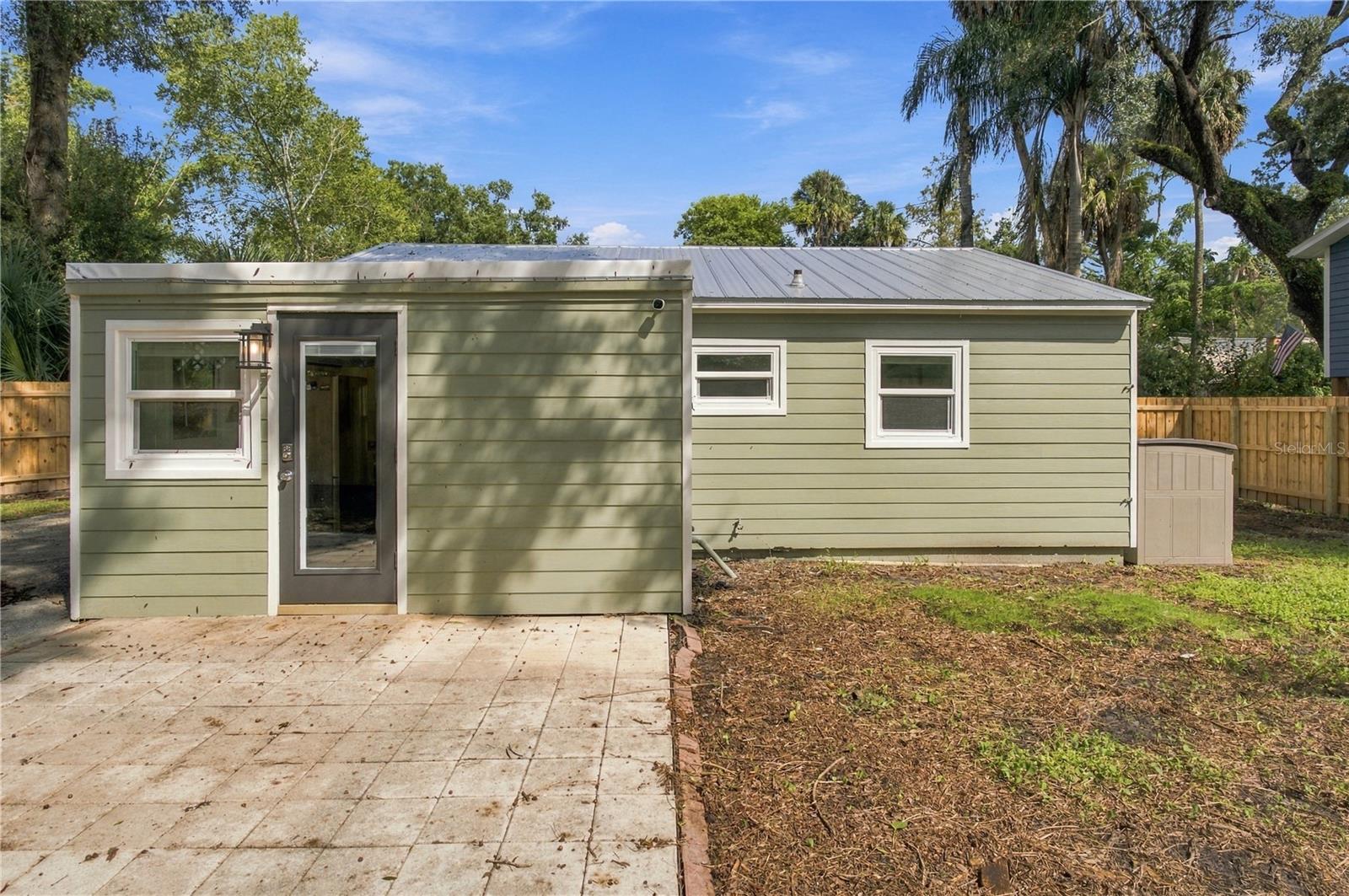 39 HAMILTON HEATH DR