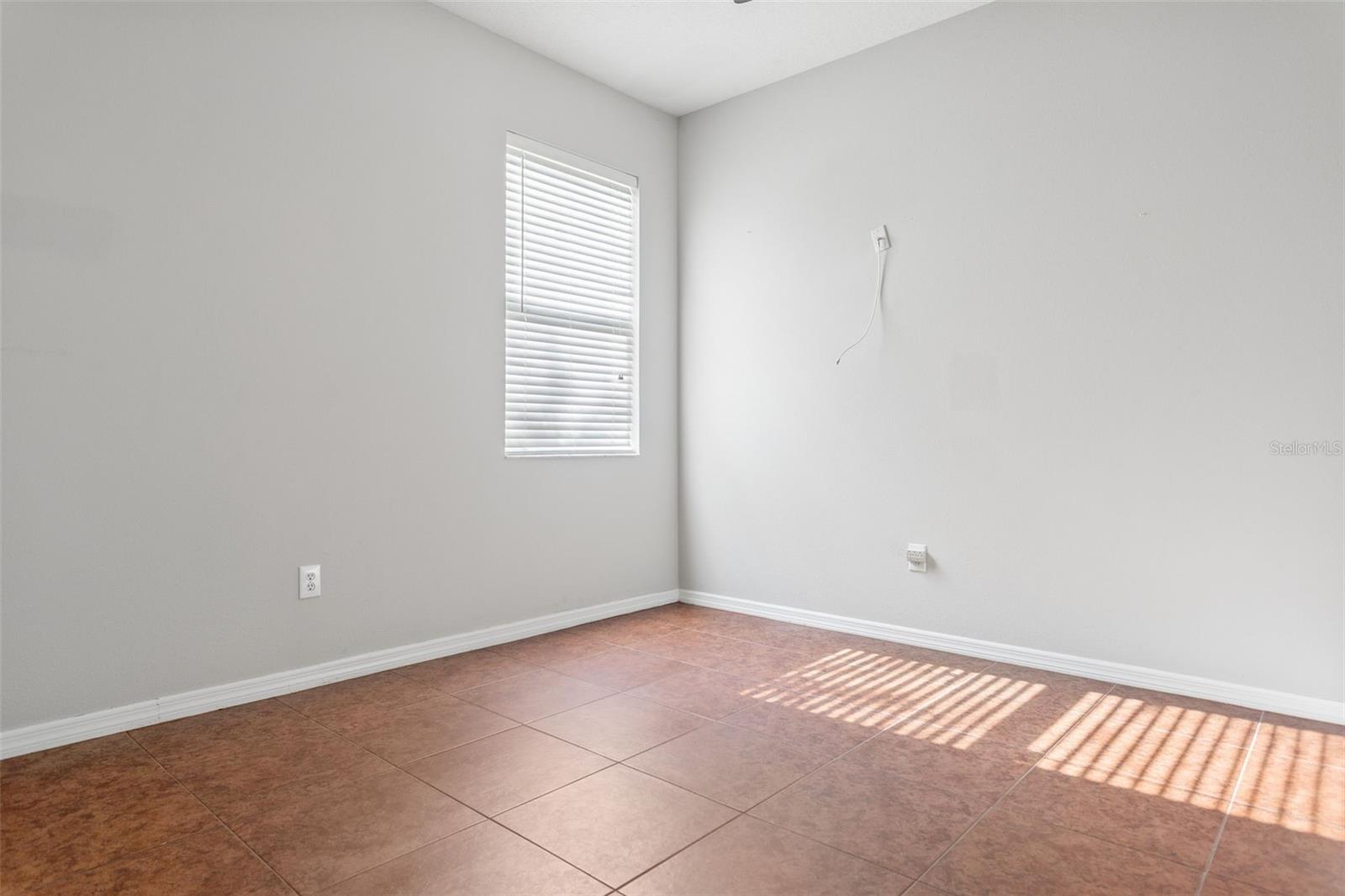 5727 GOLDEN OWL LOOP