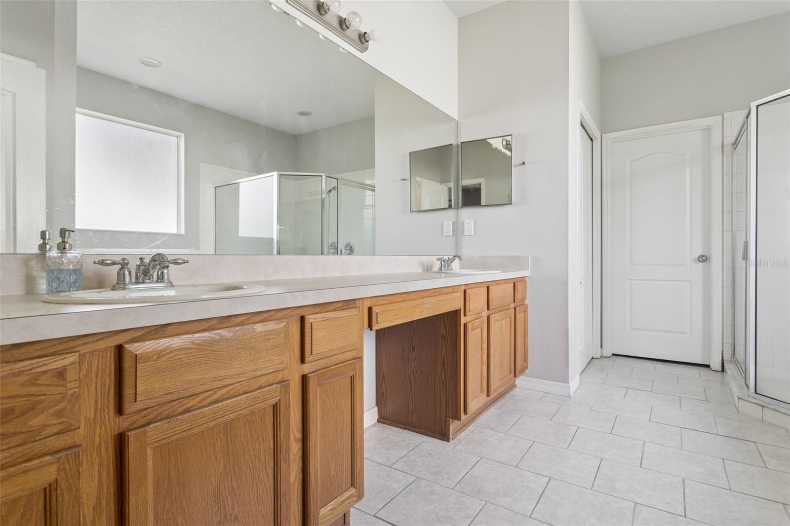 5727 GOLDEN OWL LOOP