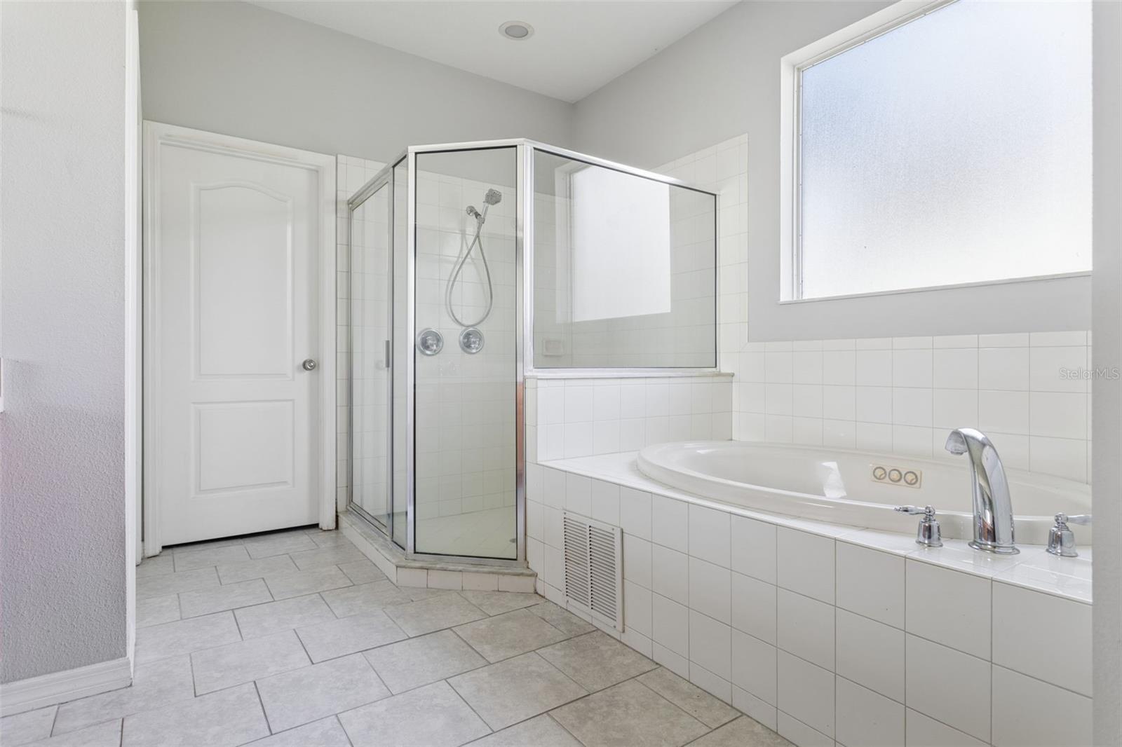 5727 GOLDEN OWL LOOP