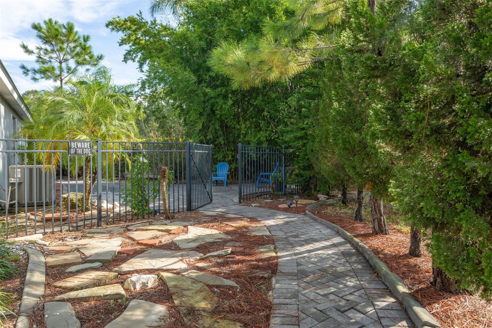 5727 GOLDEN OWL LOOP