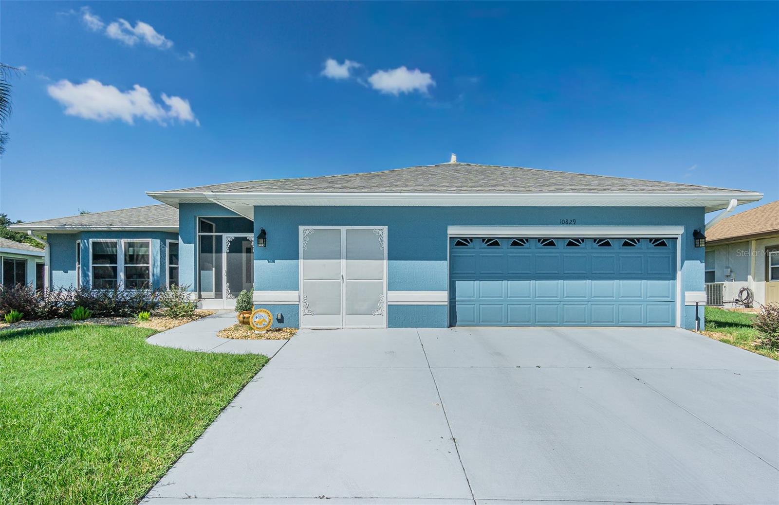 10829 MOSHIE LN