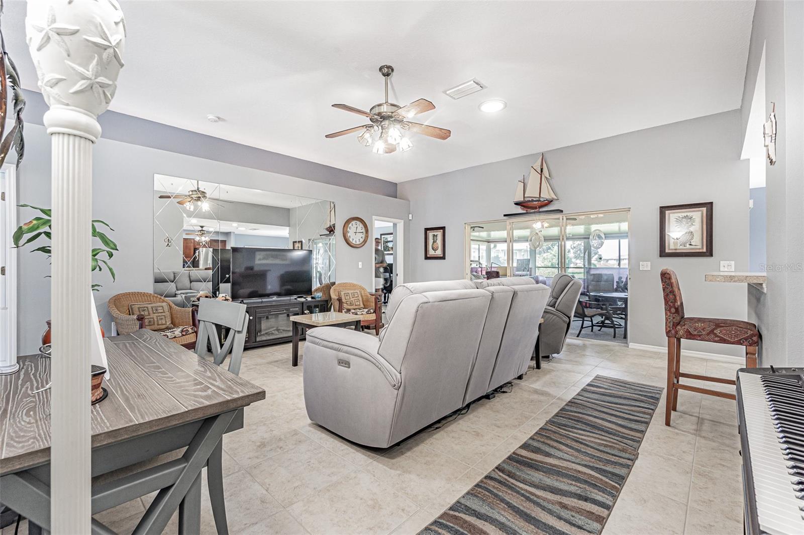 10829 MOSHIE LN
