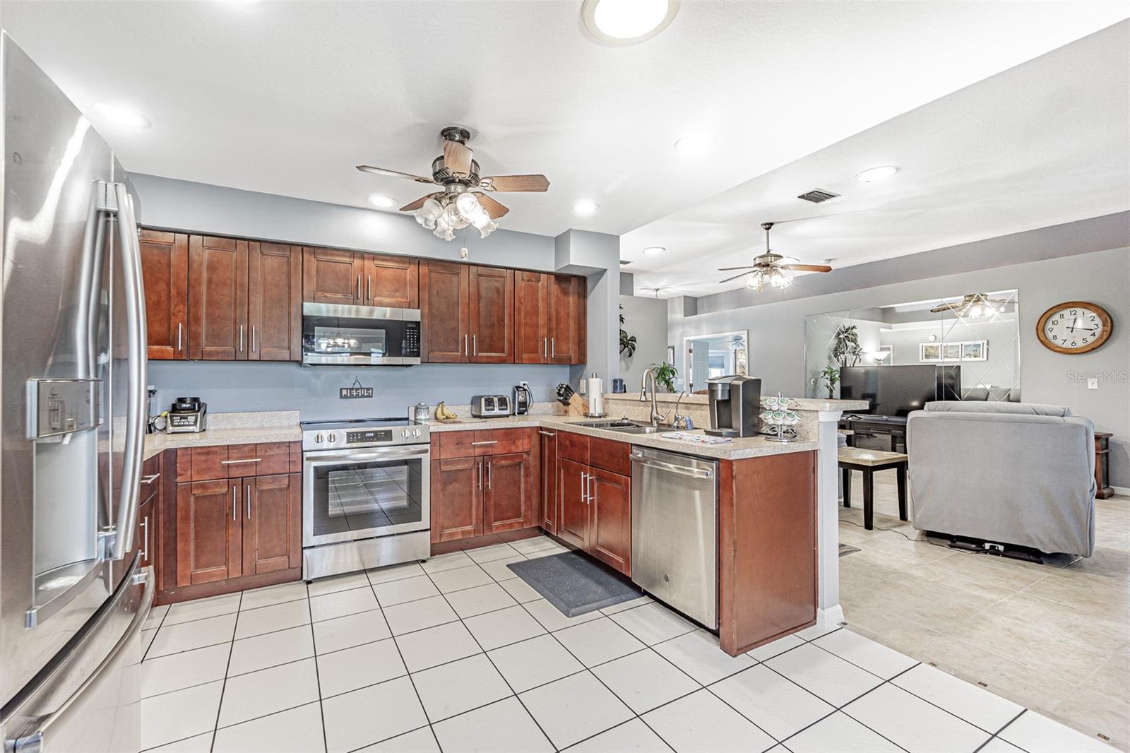 10829 MOSHIE LN
