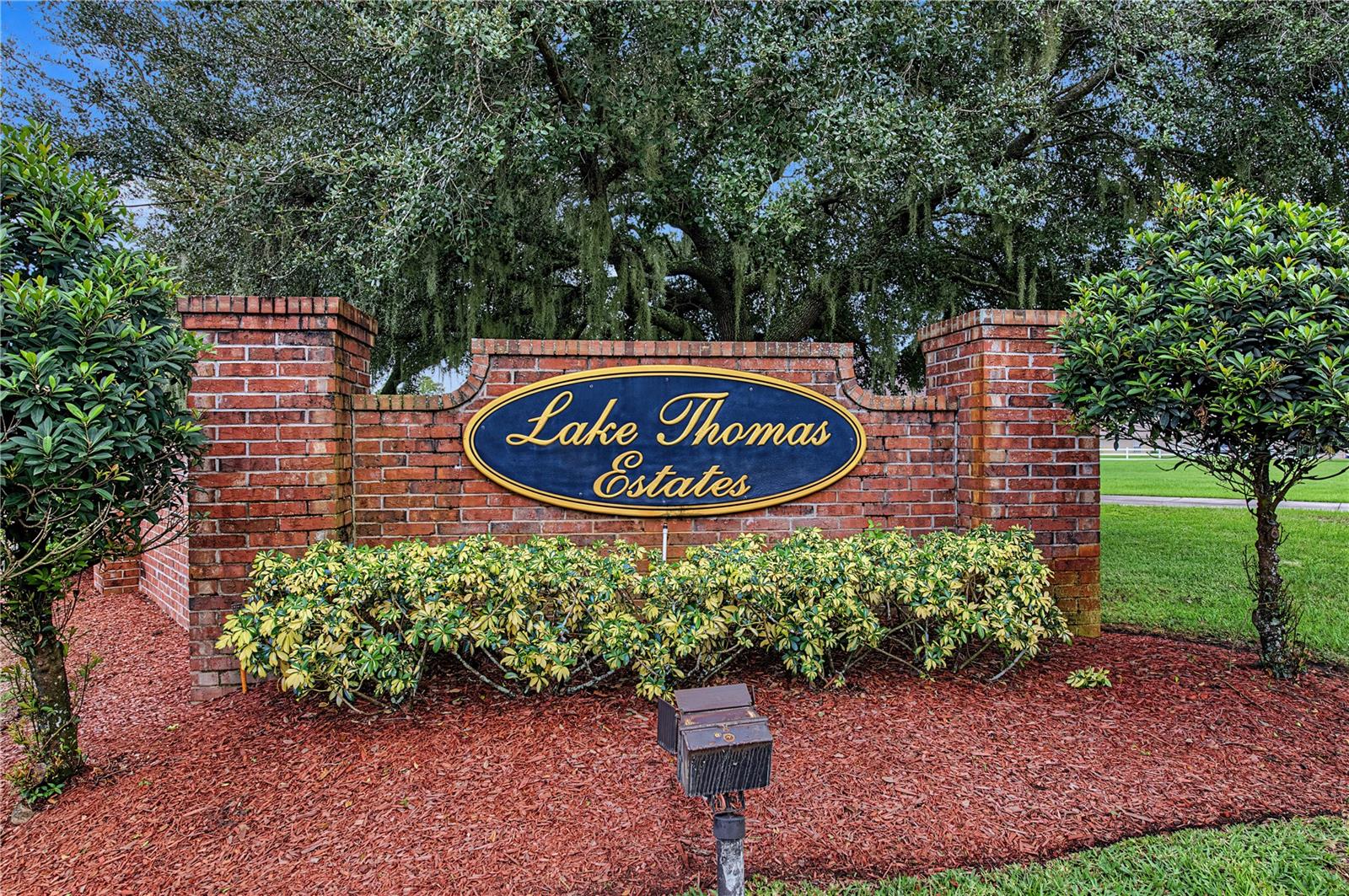 915 LAKE THOMAS LN