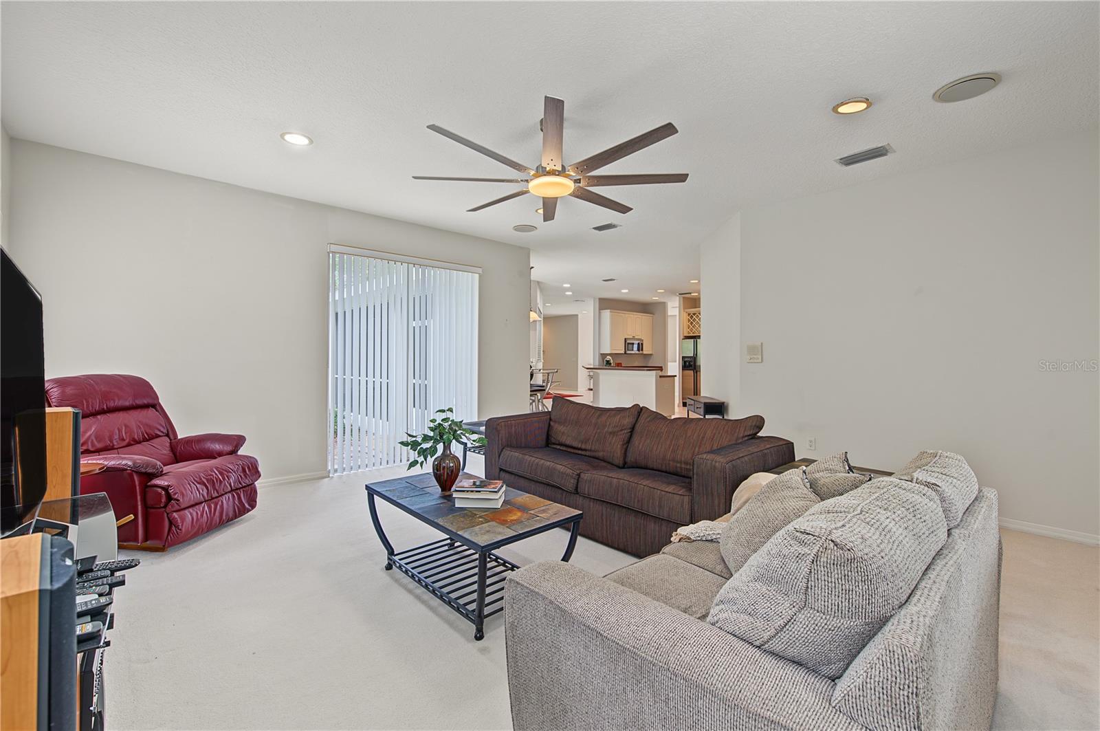 915 LAKE THOMAS LN