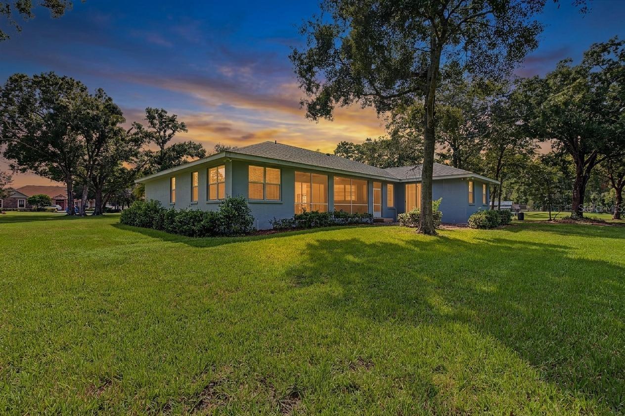 915 LAKE THOMAS LN