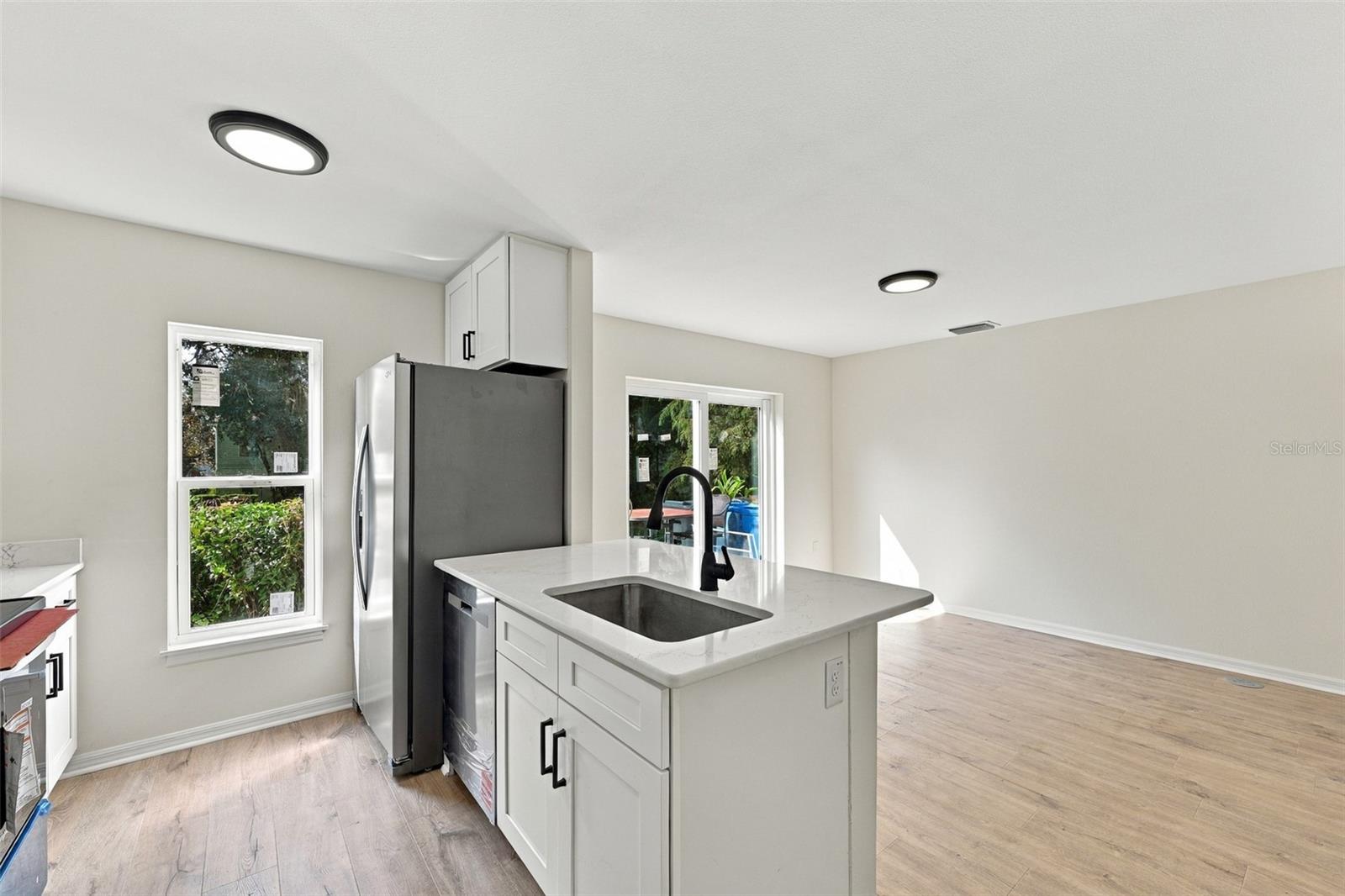 9951 ASHBURN LAKE DR