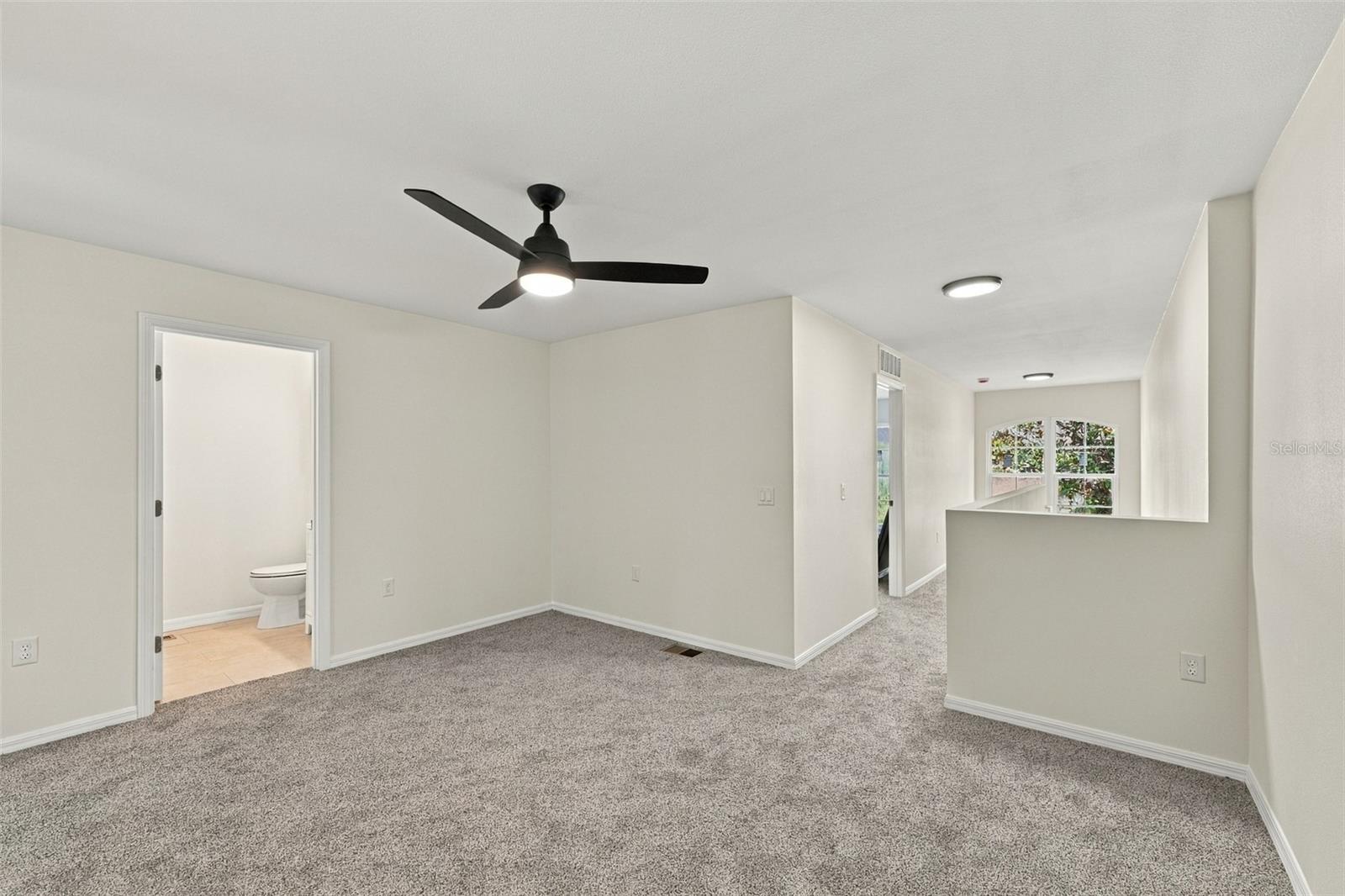 9951 ASHBURN LAKE DR