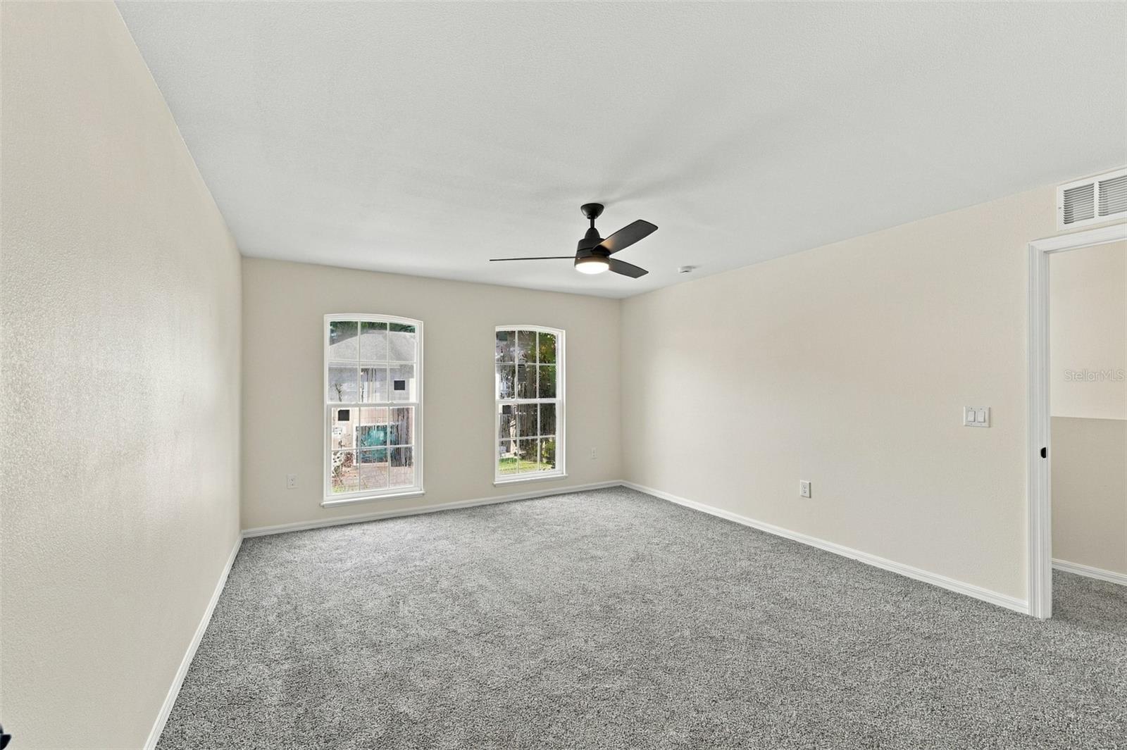 9951 ASHBURN LAKE DR