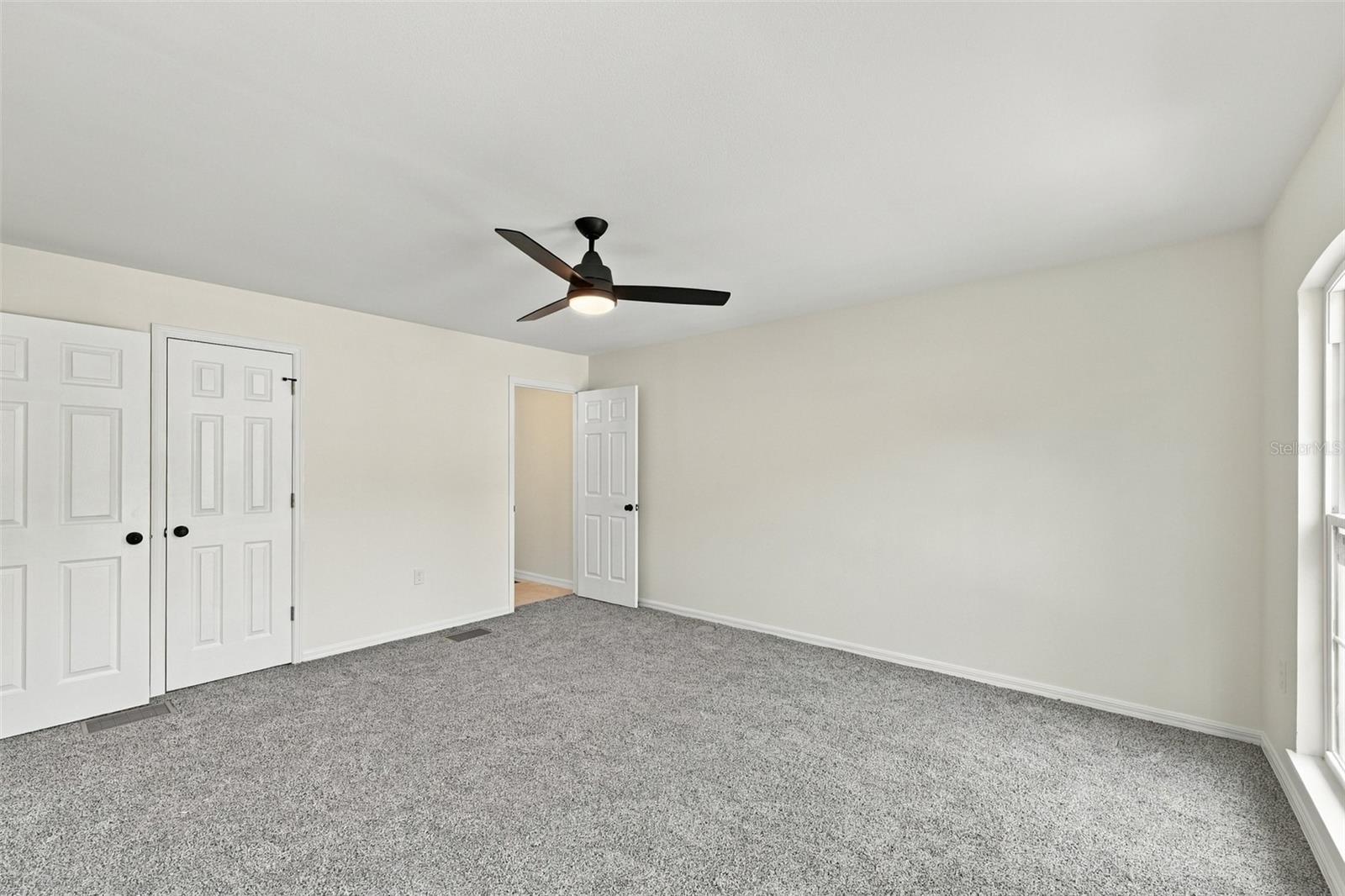 9951 ASHBURN LAKE DR