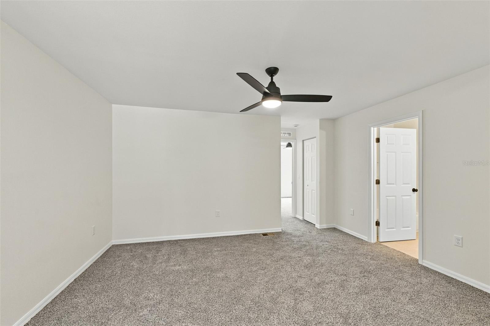 9951 ASHBURN LAKE DR