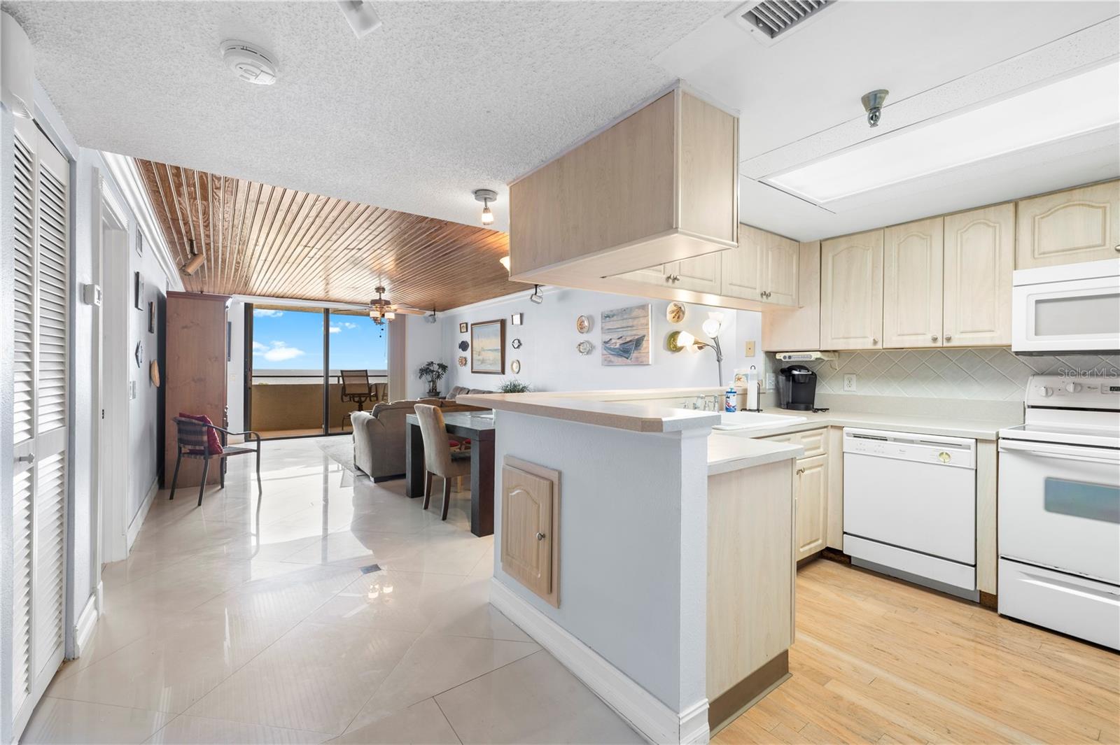 6035 SEA RANCH DR #507