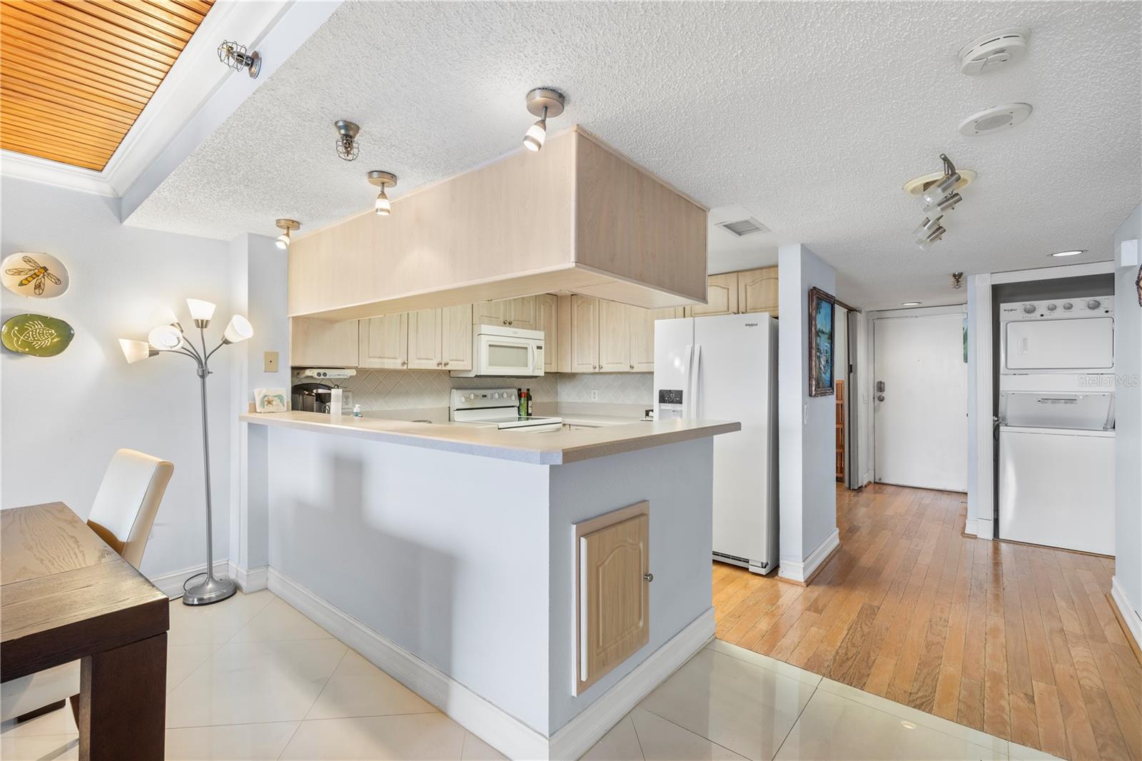 6035 SEA RANCH DR #507
