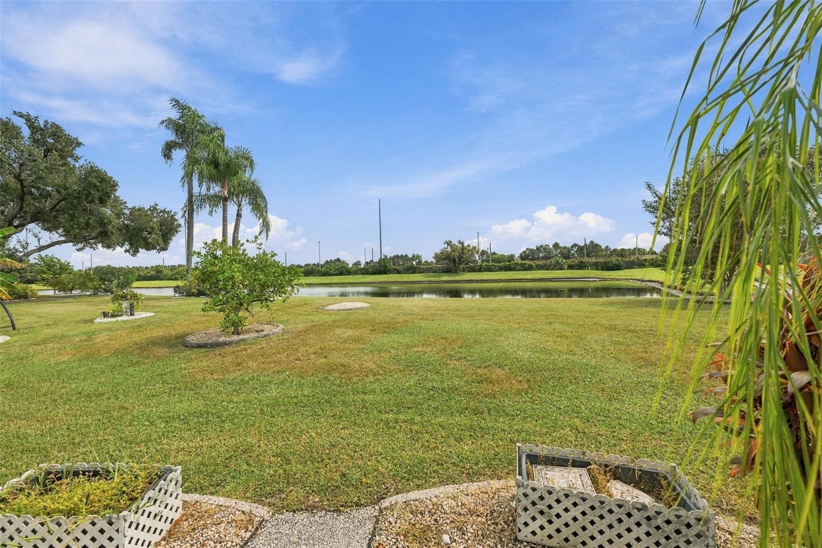 1803 E DEL WEBB BLVD