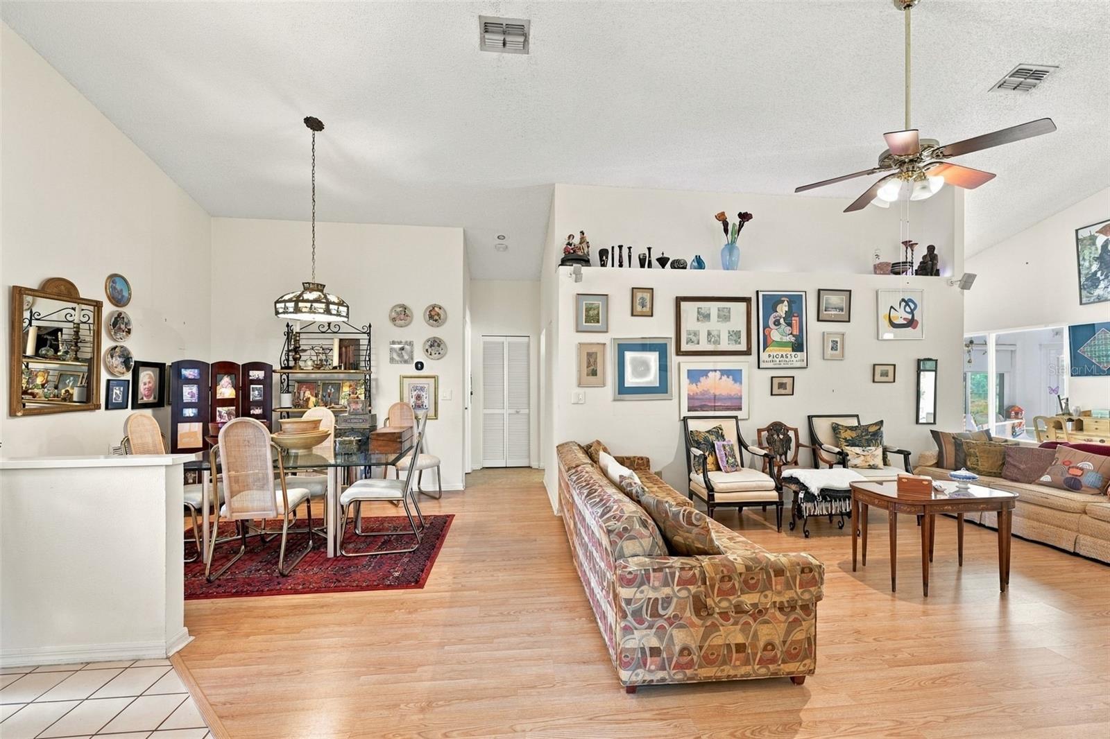 1803 E DEL WEBB BLVD