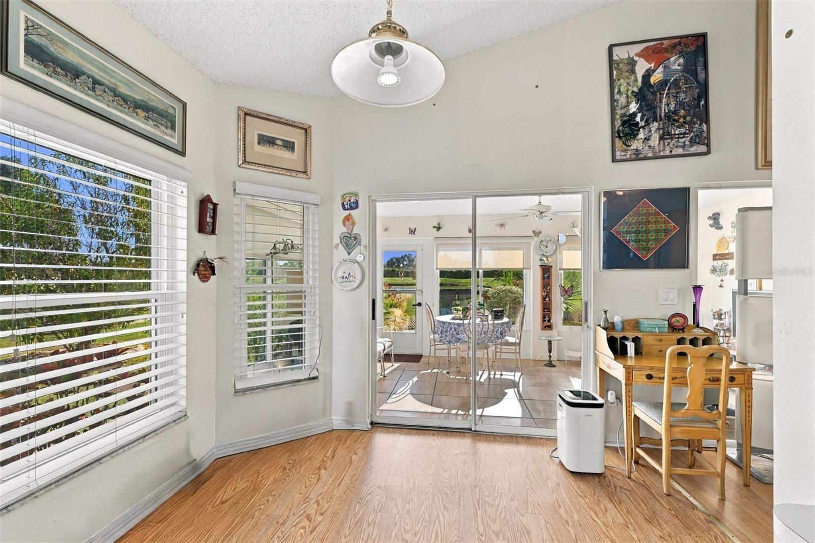 1803 E DEL WEBB BLVD