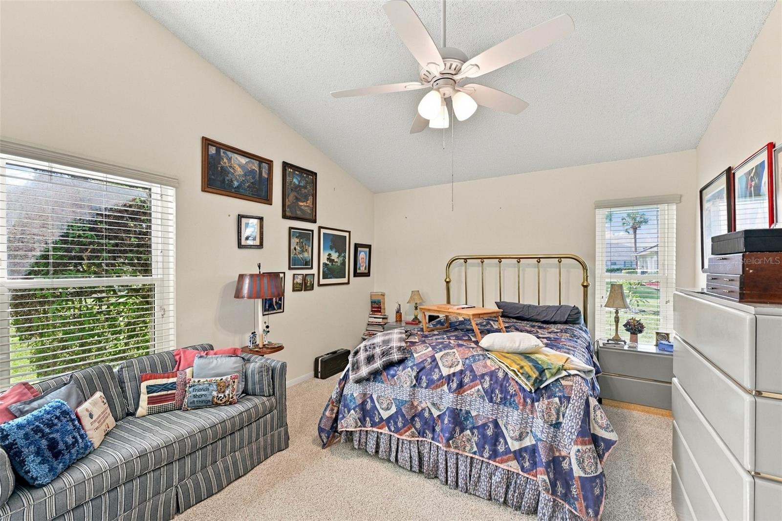 1803 E DEL WEBB BLVD
