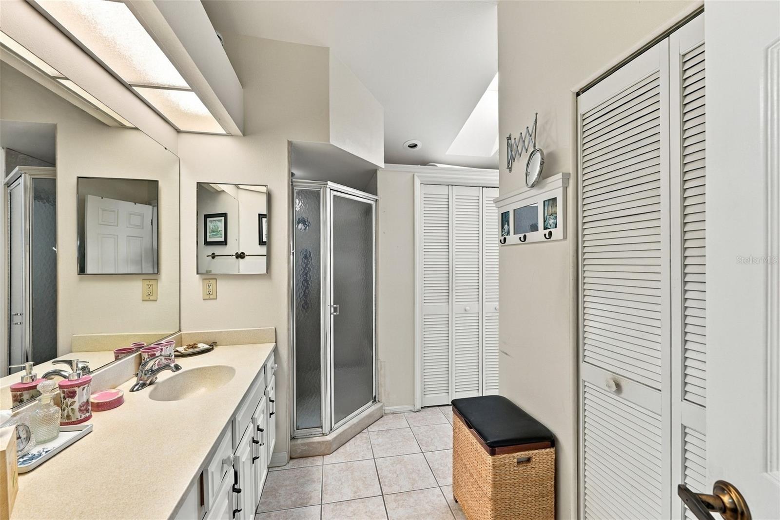 1803 E DEL WEBB BLVD