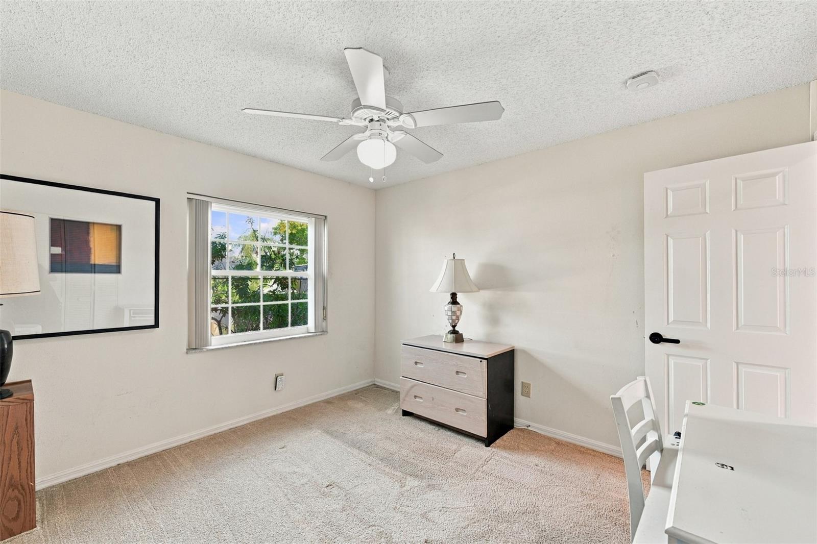 1803 E DEL WEBB BLVD