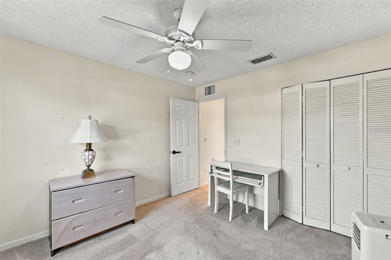 1803 E DEL WEBB BLVD