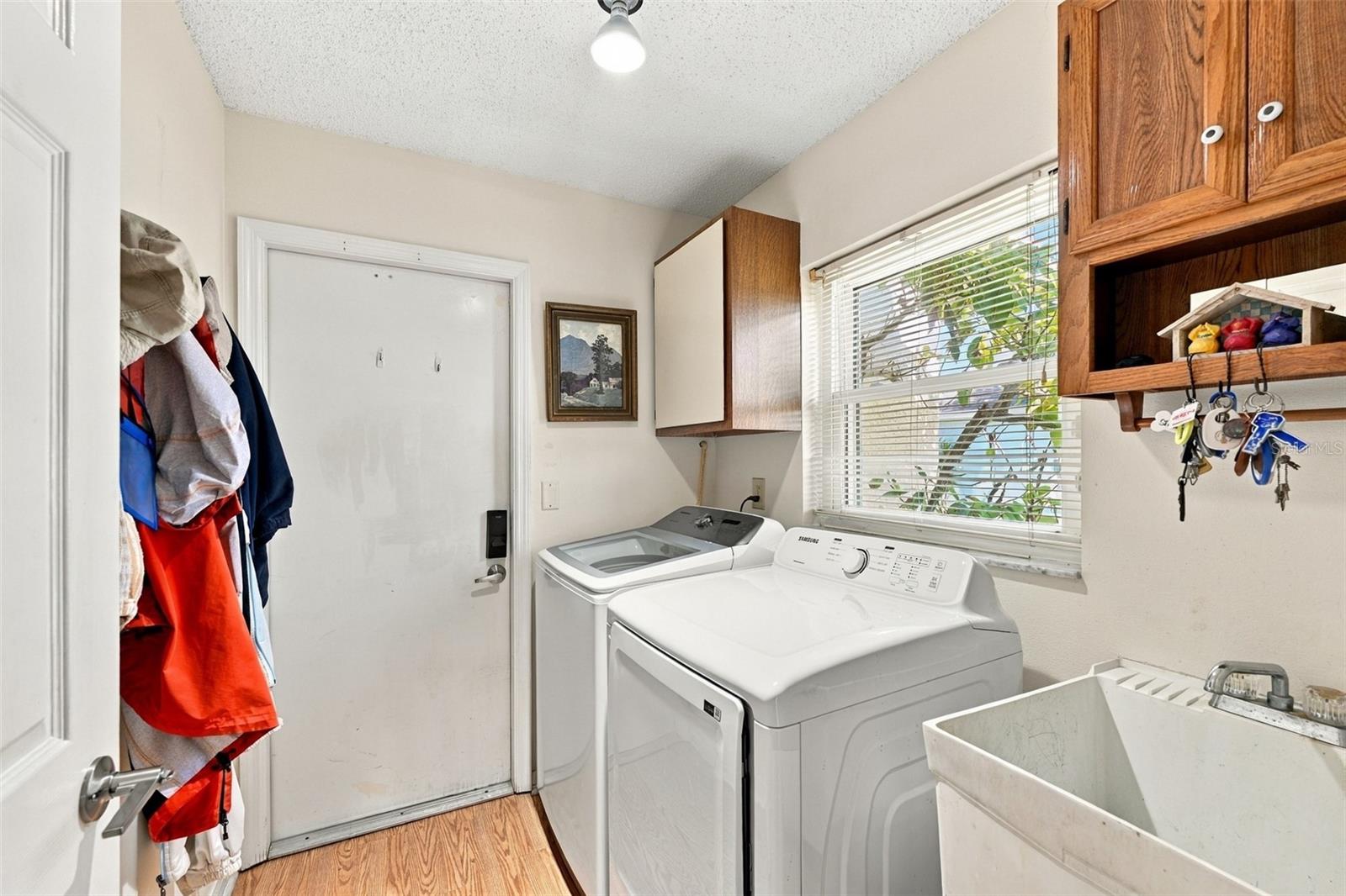 1803 E DEL WEBB BLVD