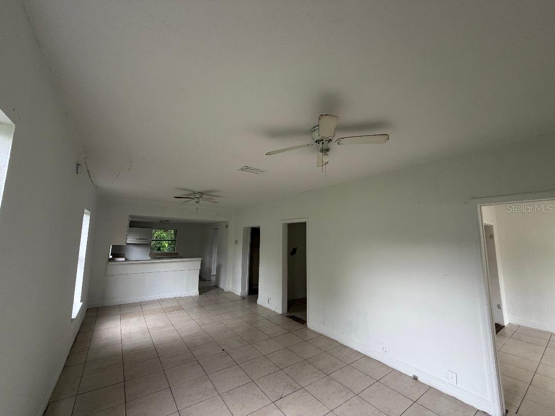 2921 E 24TH