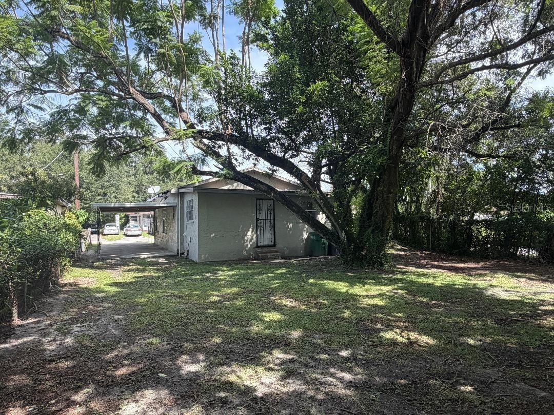 2921 E 24TH